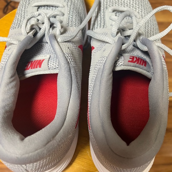 Men’s Revolution 4 Running Shoes - Picture 2 of 7